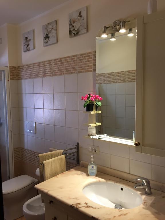 Tano'S Apartment Giardini Naxos Phòng bức ảnh