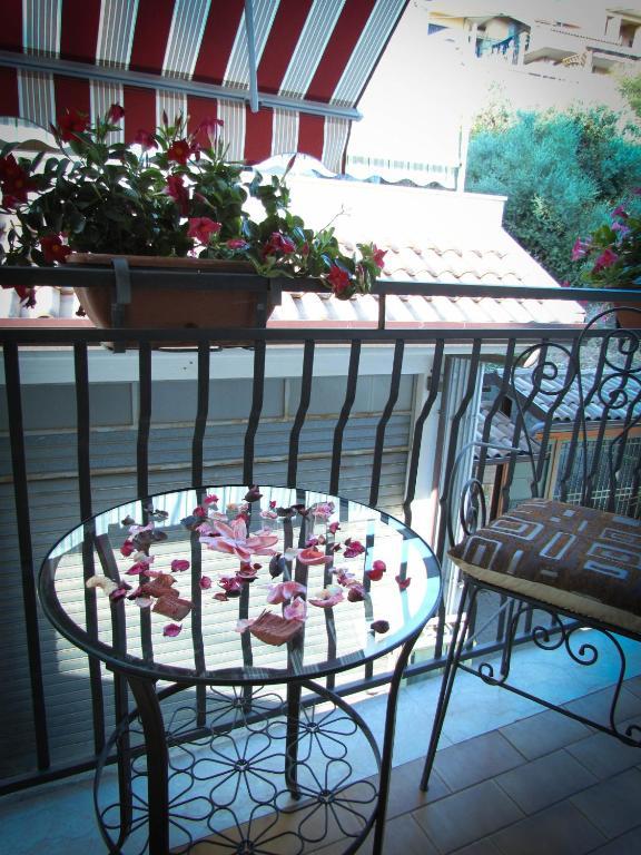Tano'S Apartment Giardini Naxos Ngoại thất bức ảnh