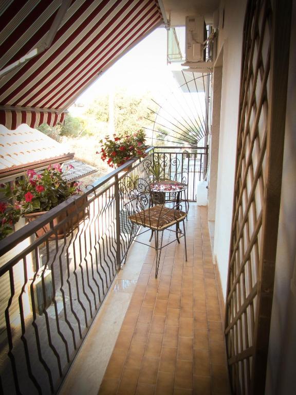 Tano'S Apartment Giardini Naxos Ngoại thất bức ảnh