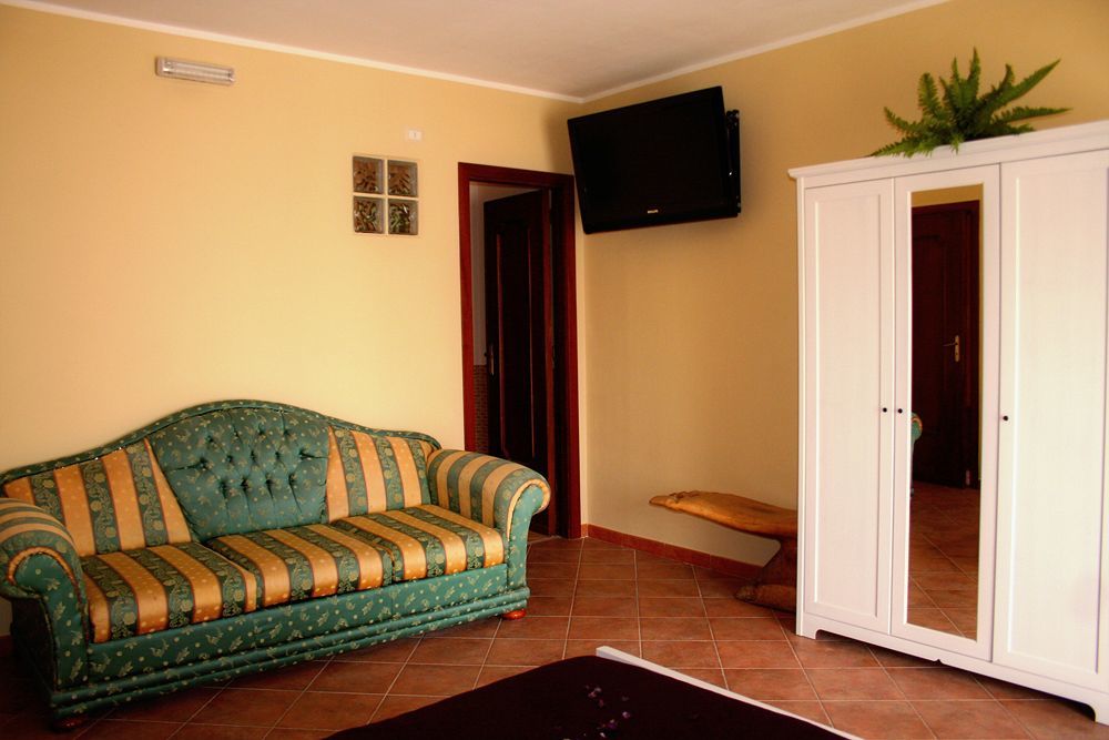Tano'S Apartment Giardini Naxos Ngoại thất bức ảnh
